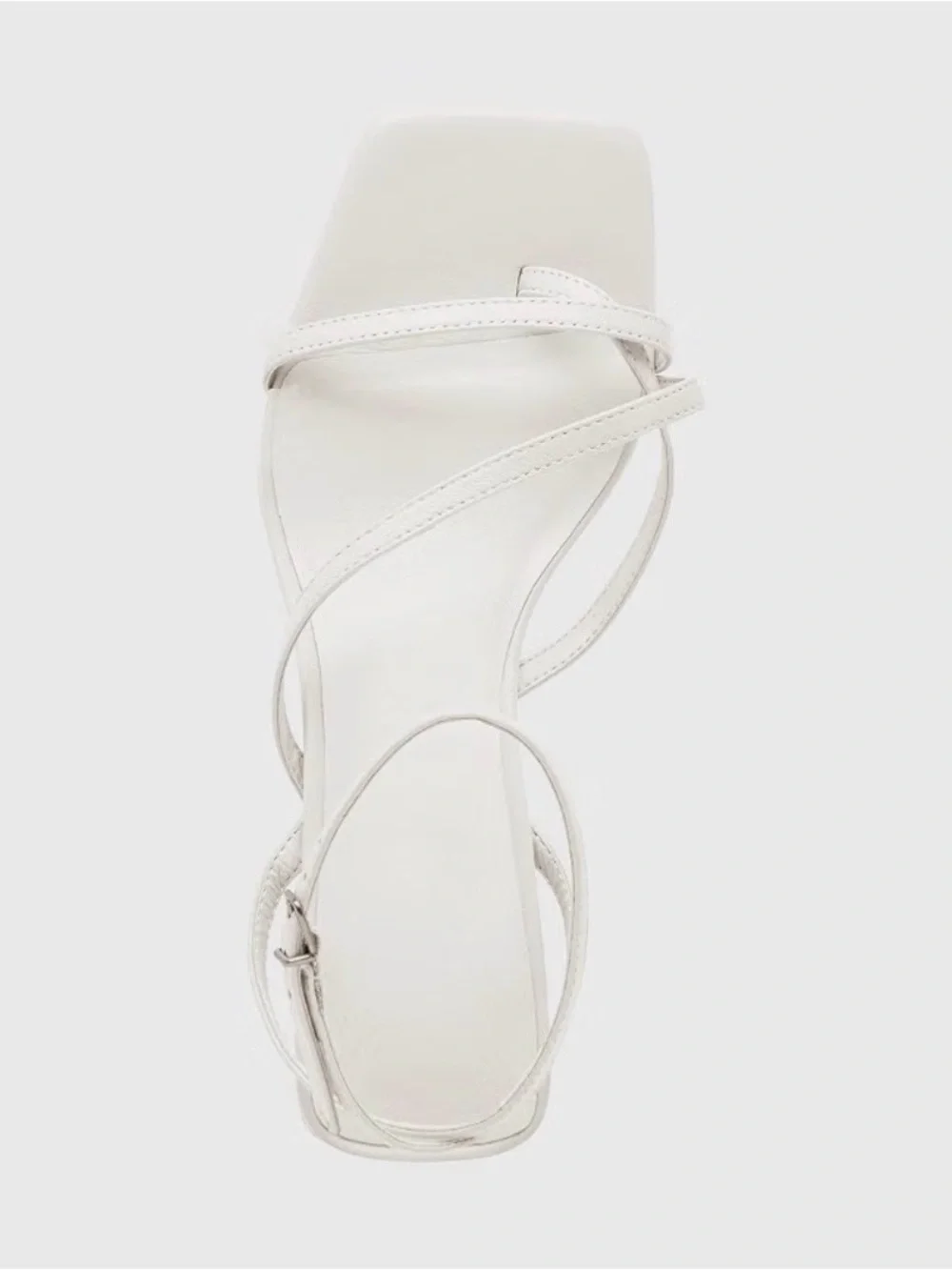 Juliet Holy Womens 7 White Strappy Square Toe Toe-Loop Kitten Heel Sandals NWOT